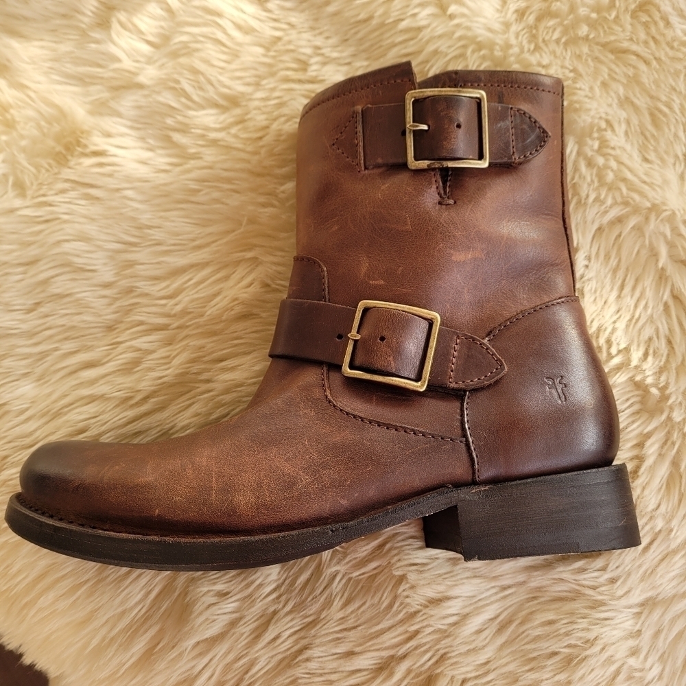 Frye Vicky Engineer Leather Moto Boots  6 NEW - Picture 11 of 13